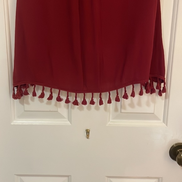 Short sleeve Gauze shirt with little fabric tassels around the bottom - Picture 3 of 7